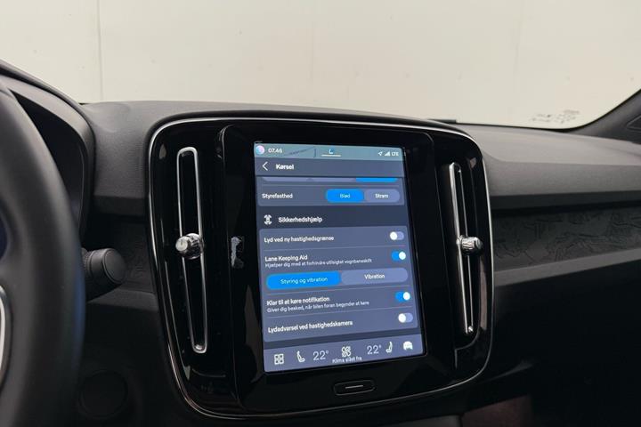 Hvid Volvo C40 fra 2023