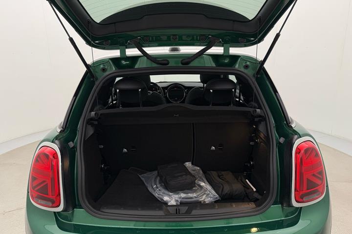 Grøn Mini Cooper fra 2023