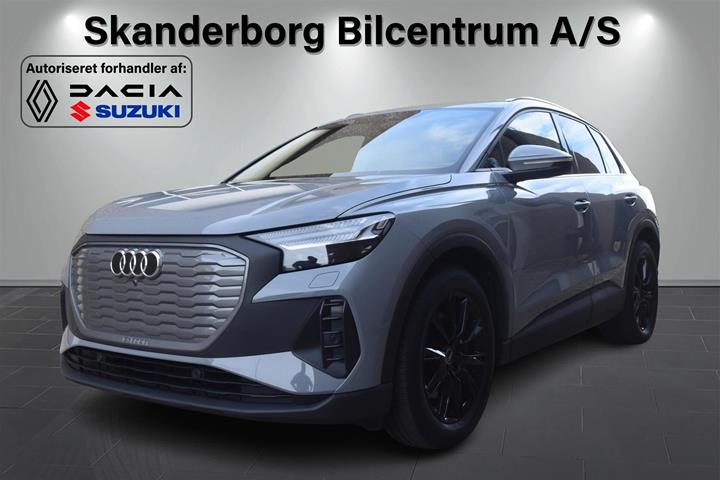 Grå Audi Q4 fra 2023