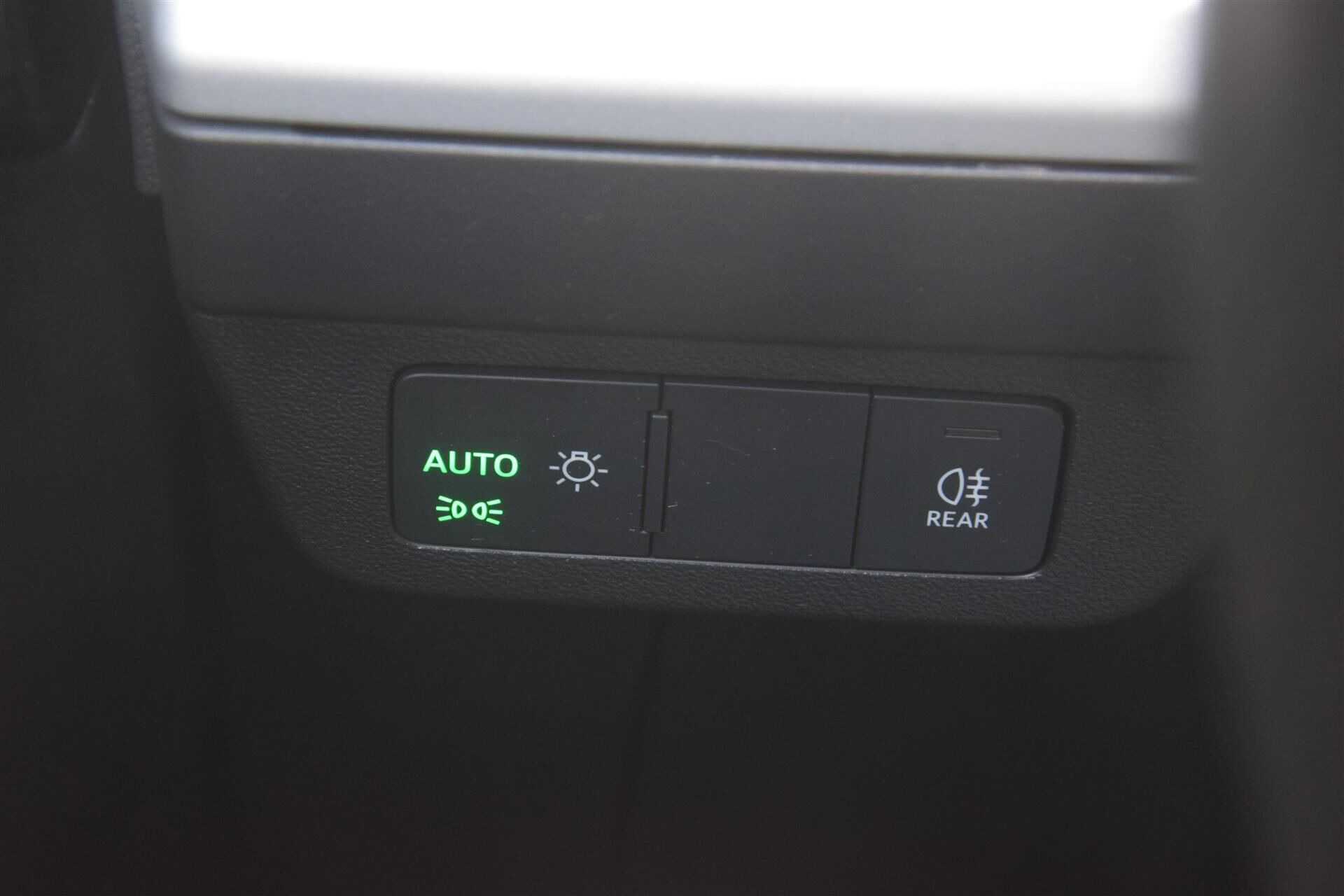 Grå Audi Q4 fra 2023