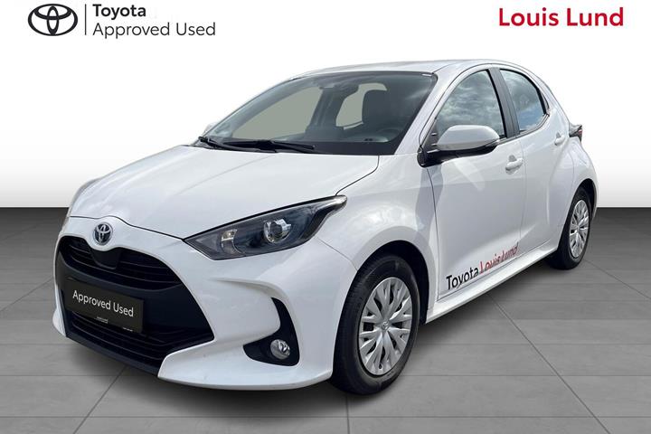 Hvid Toyota Yaris fra 2024