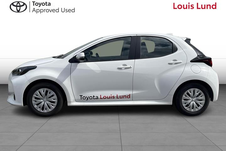 Hvid Toyota Yaris fra 2024