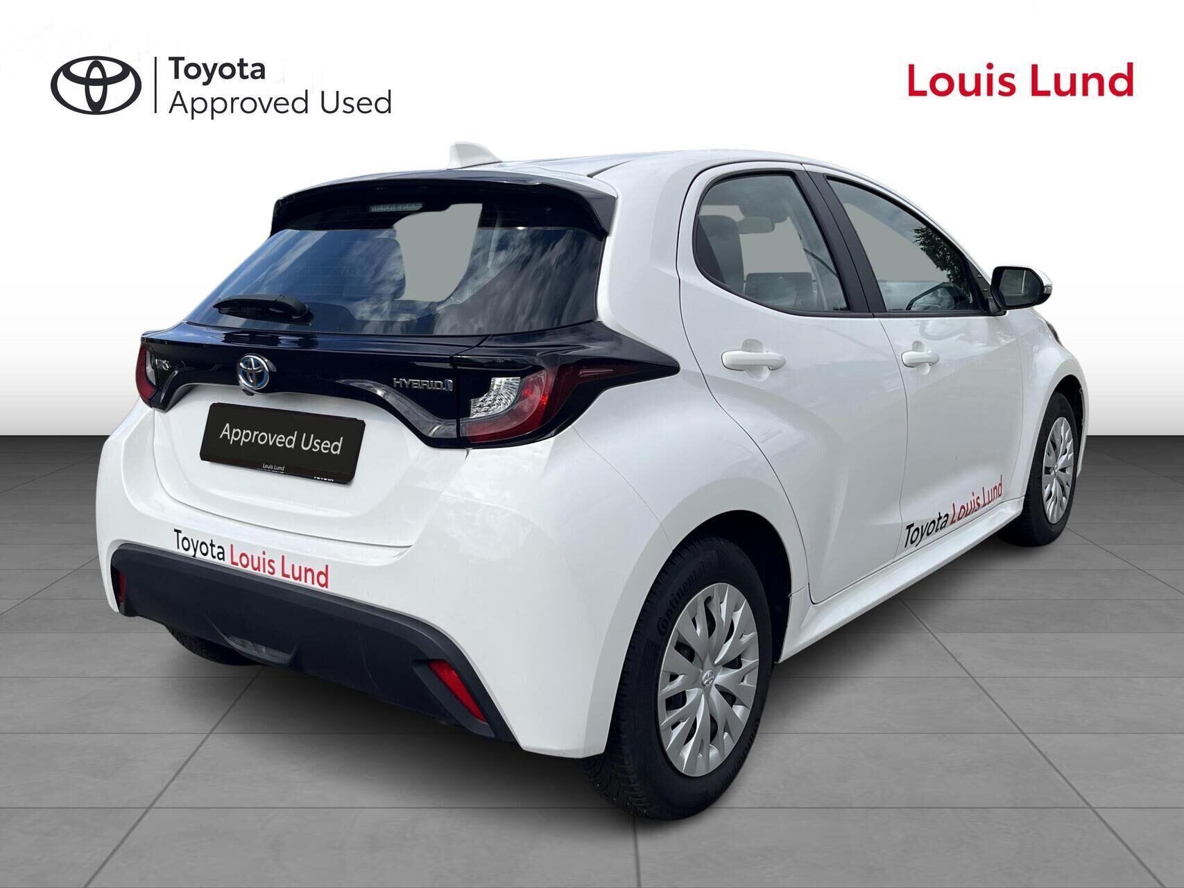 Hvid Toyota Yaris fra 2024