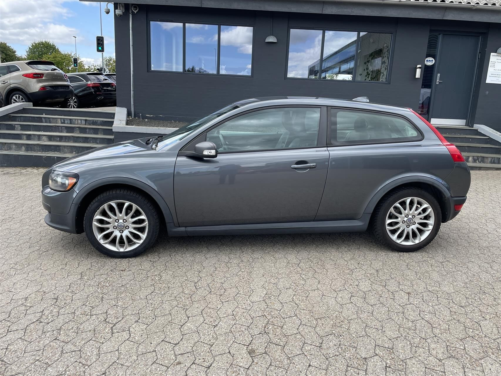 Grå Volvo C30 fra 2008