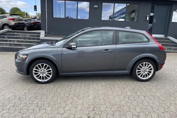 Grå Volvo C30 fra 2008