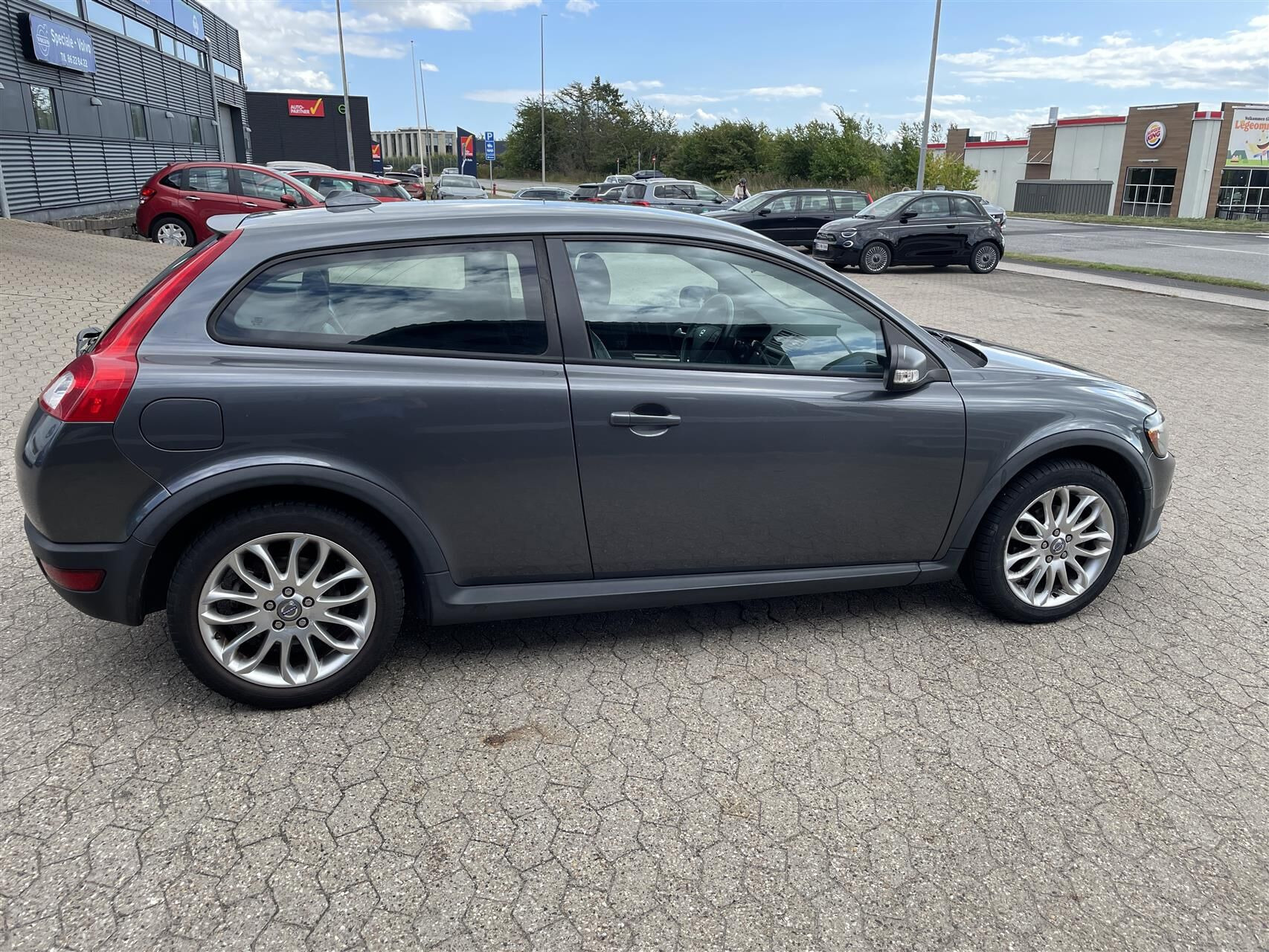 Grå Volvo C30 fra 2008