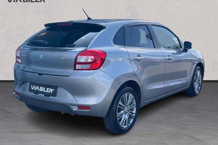 Grå Suzuki Baleno fra 2019