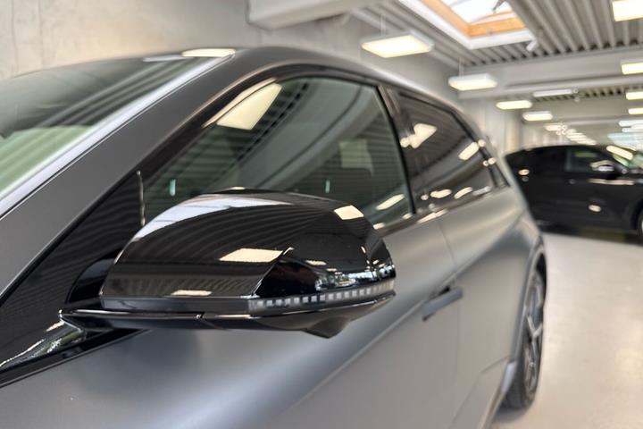 Grå Hyundai Ioniq 5 fra 2025