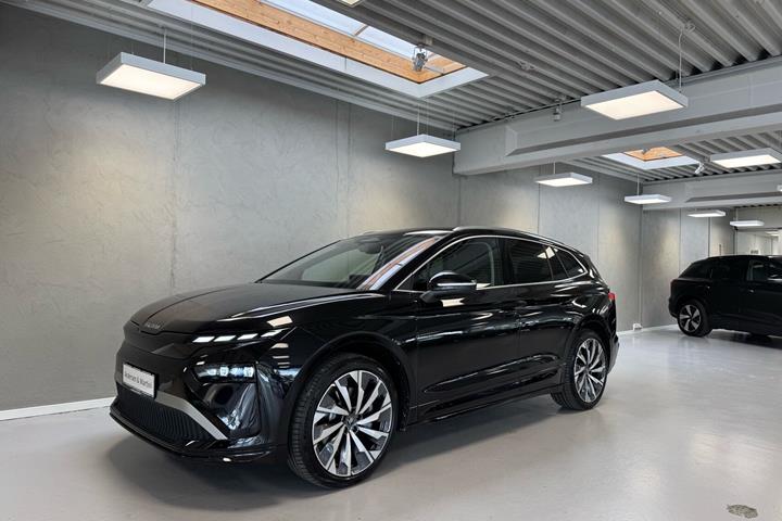 Sort Skoda Enyaq fra 2026