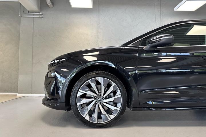 Sort Skoda Enyaq fra 2026