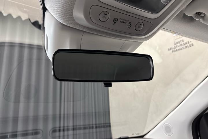 Hvid Fiat 500e fra 2023