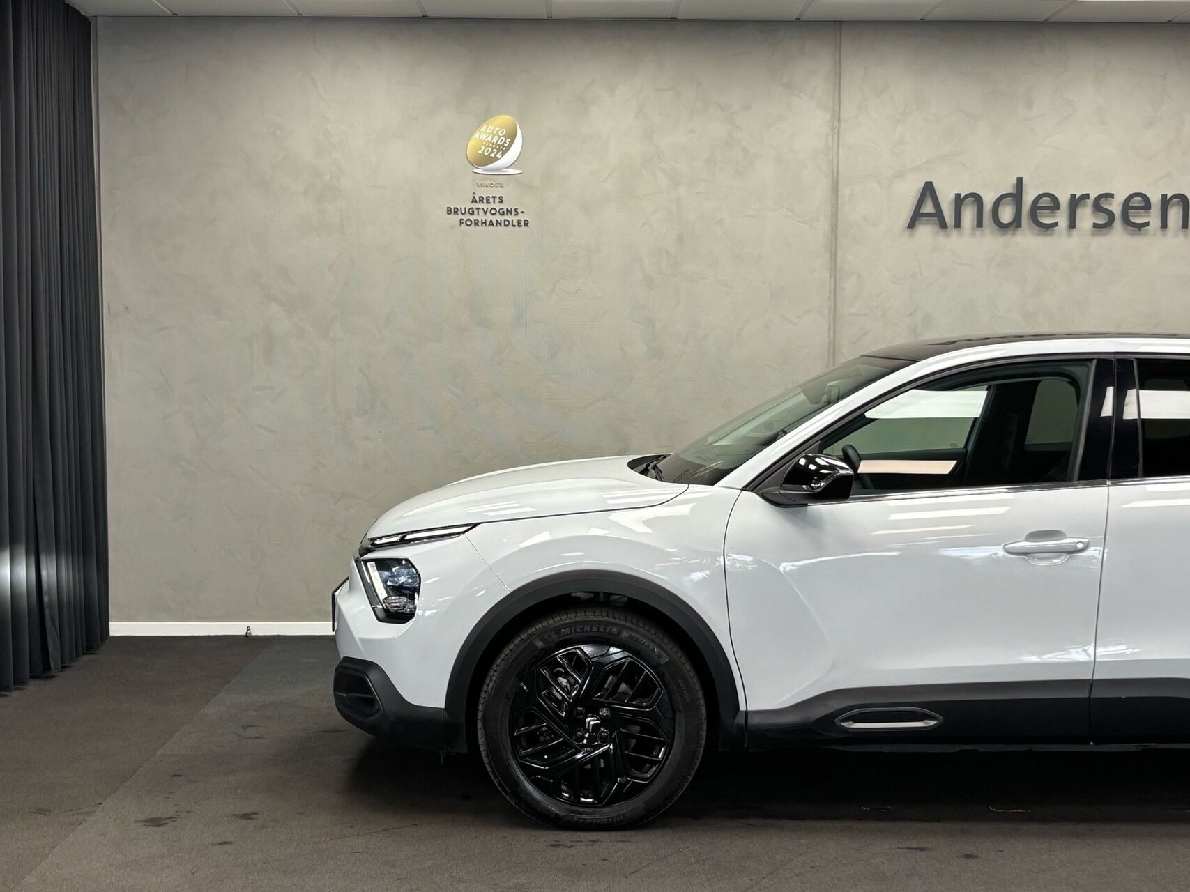 Hvid Citroën ë-C4 X fra 2024