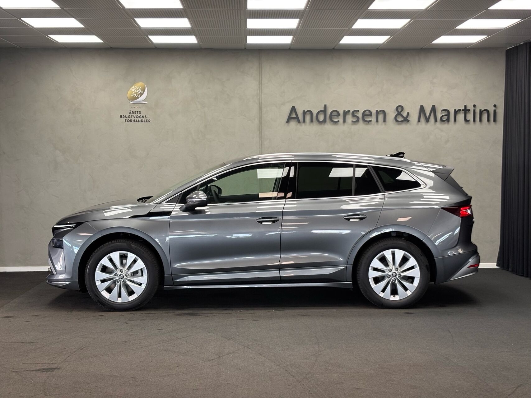 Grå Skoda Enyaq fra 2026