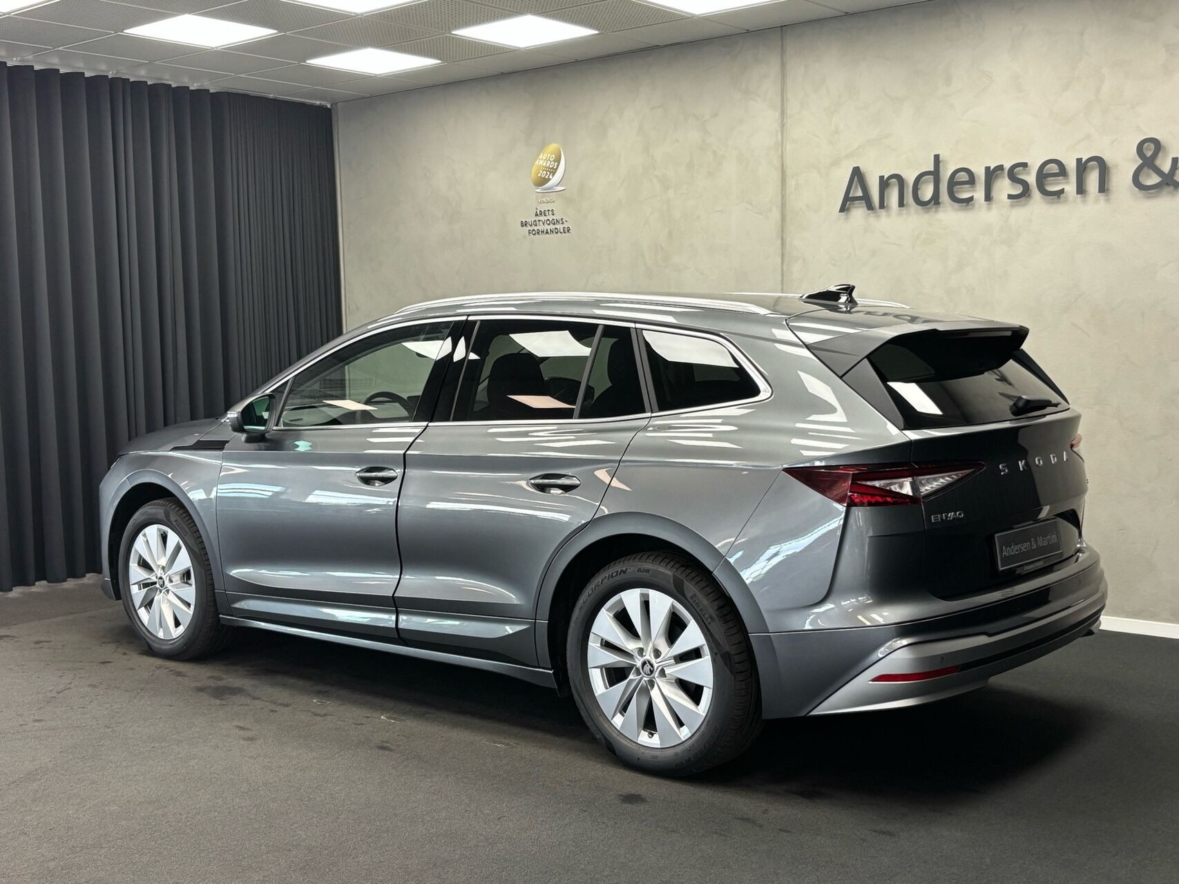 Grå Skoda Enyaq fra 2026