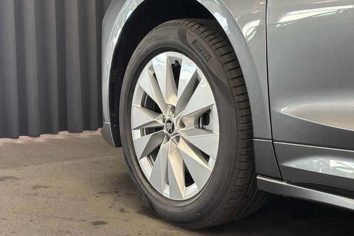 Grå Skoda Enyaq fra 2026