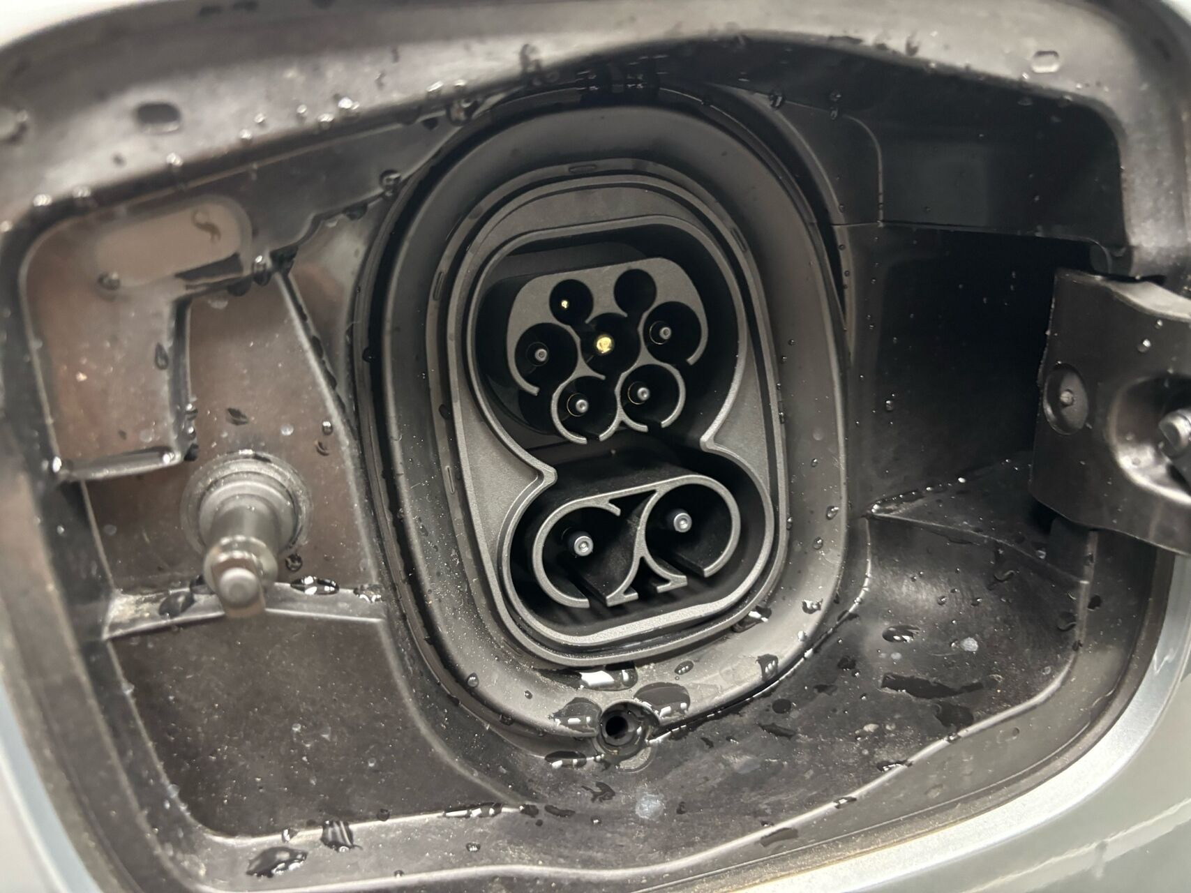 Grå Skoda Enyaq fra 2026