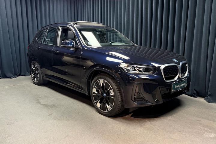 Sort BMW iX3 fra 2022