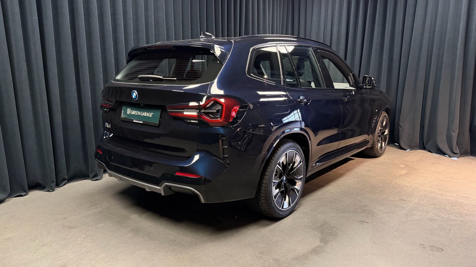 Sort BMW iX3 fra 2022
