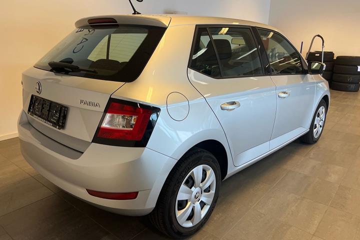 Sølv Skoda Fabia fra 2019