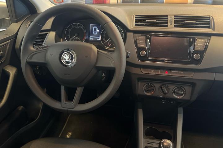 Sølv Skoda Fabia fra 2019