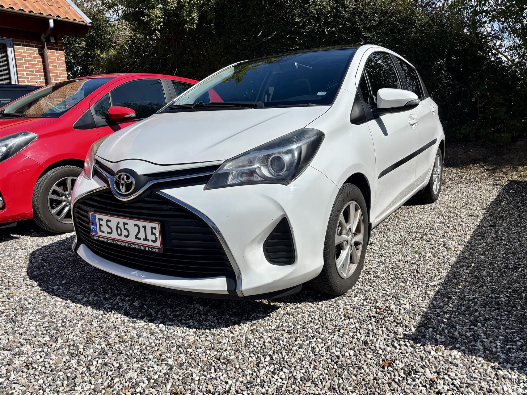 Toyota Yaris 1,3 VVT-I T2 Komfort + Skyview 100HK 5d 6g