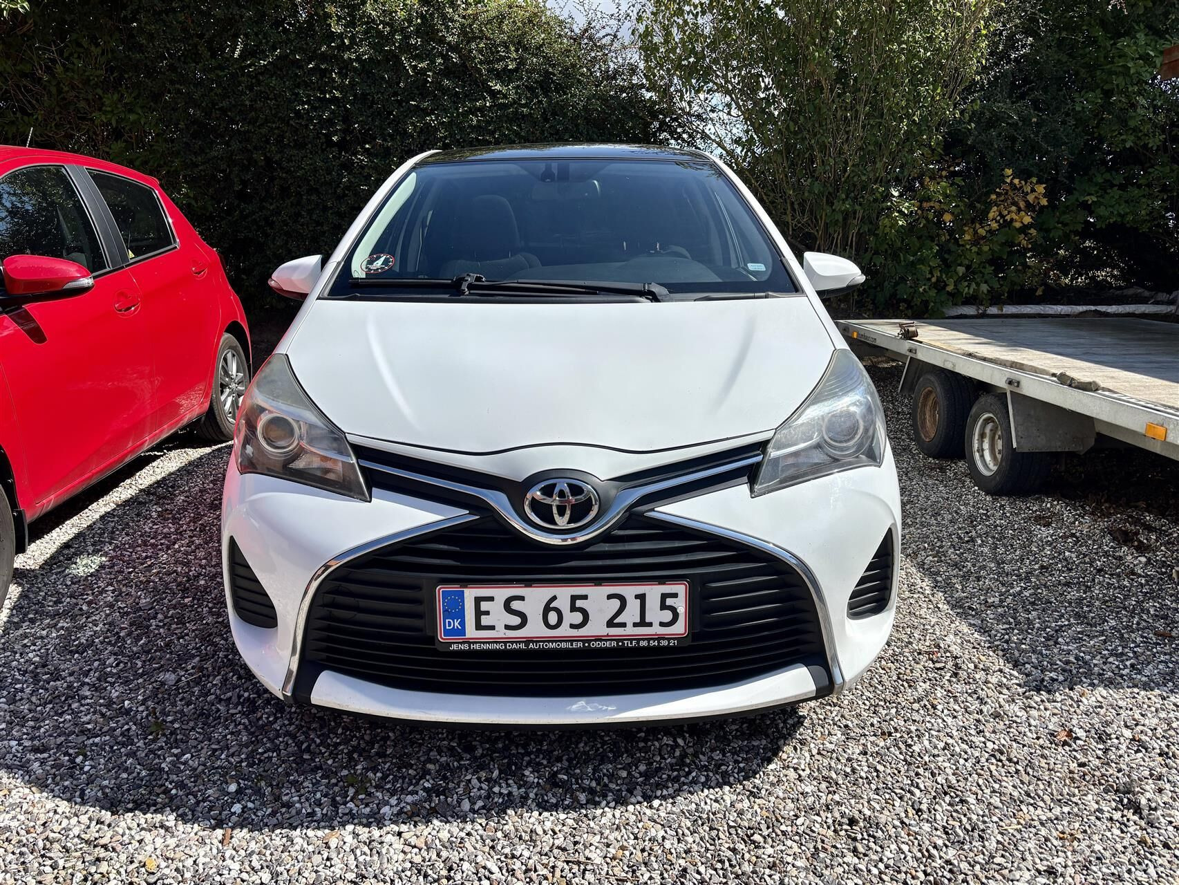 Hvid Toyota Yaris fra 2015