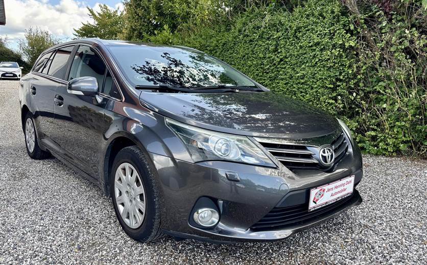 Toyota Avensis 1,8 Touring Sports VVT-I T2 Touch 147HK Stc 6g