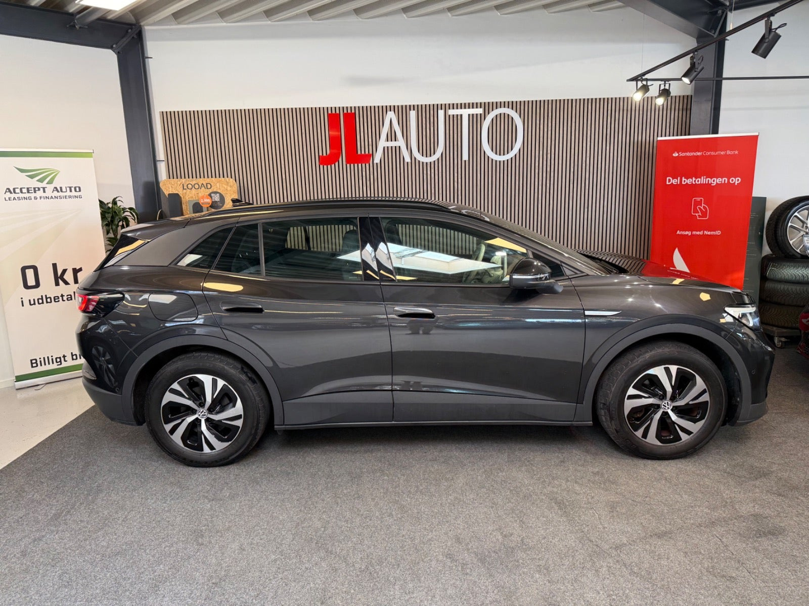Grå VW ID.4 fra 2022