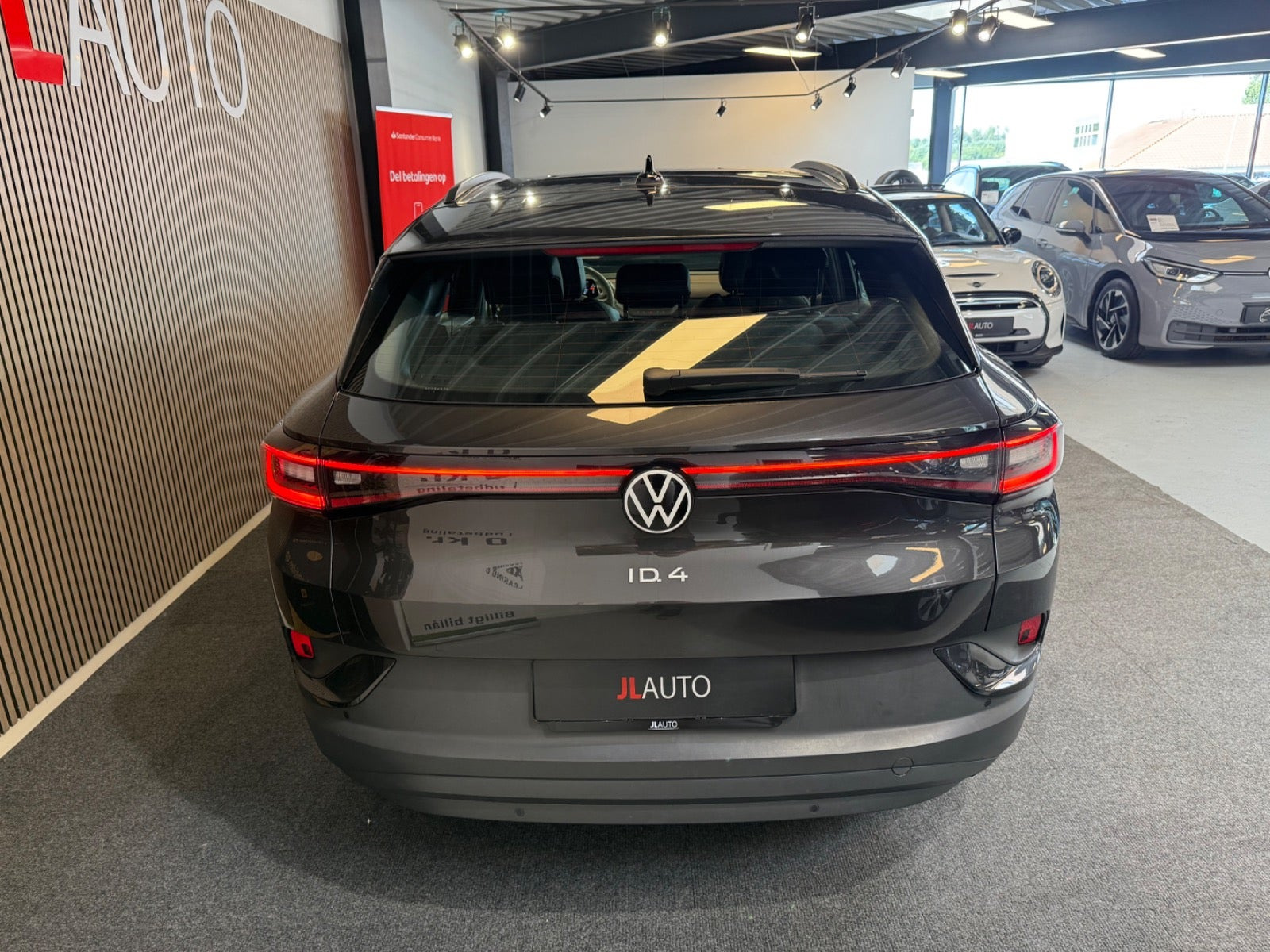 Grå VW ID.4 fra 2022