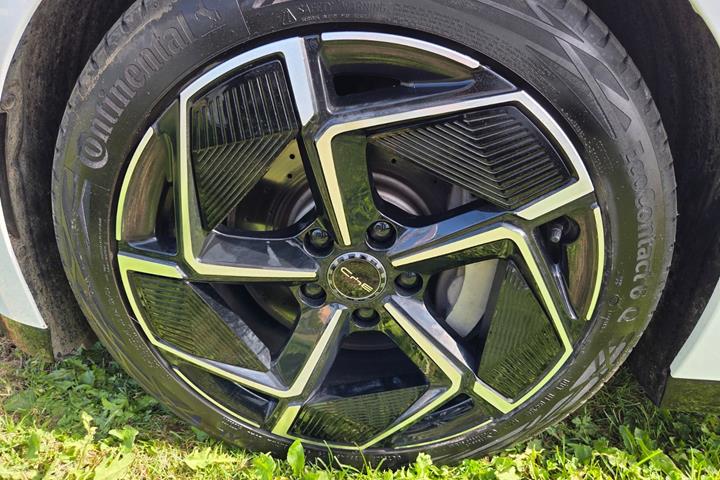 Hvid BYD Seal fra 2024