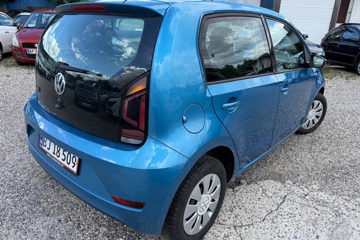 Blå VW UP! fra 2017