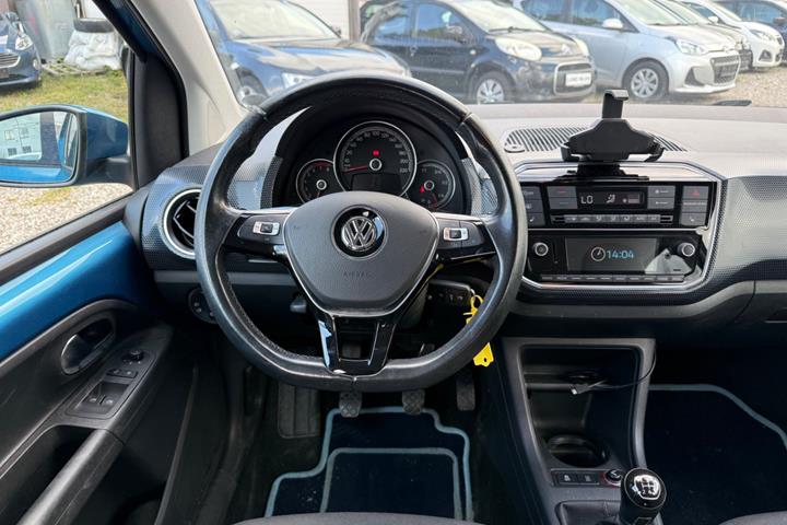 Blå VW UP! fra 2017