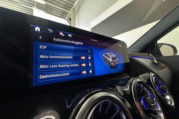 Sort Mercedes EQA250+ fra 2025