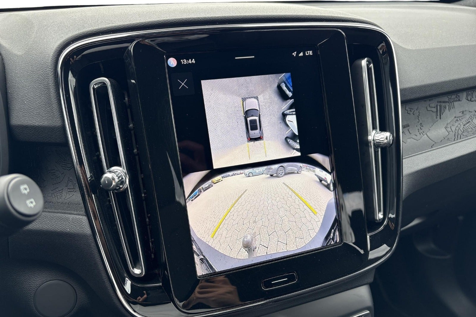 undefined Volvo EX40 fra 2024