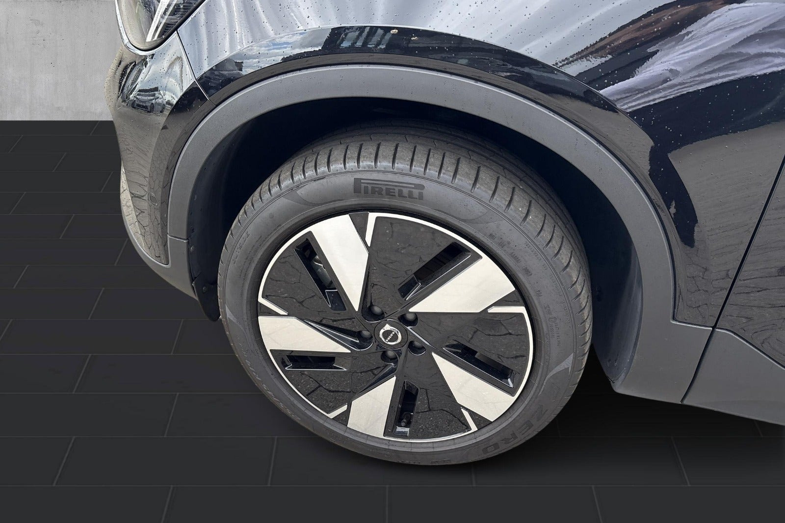 undefined Volvo EX40 fra 2024