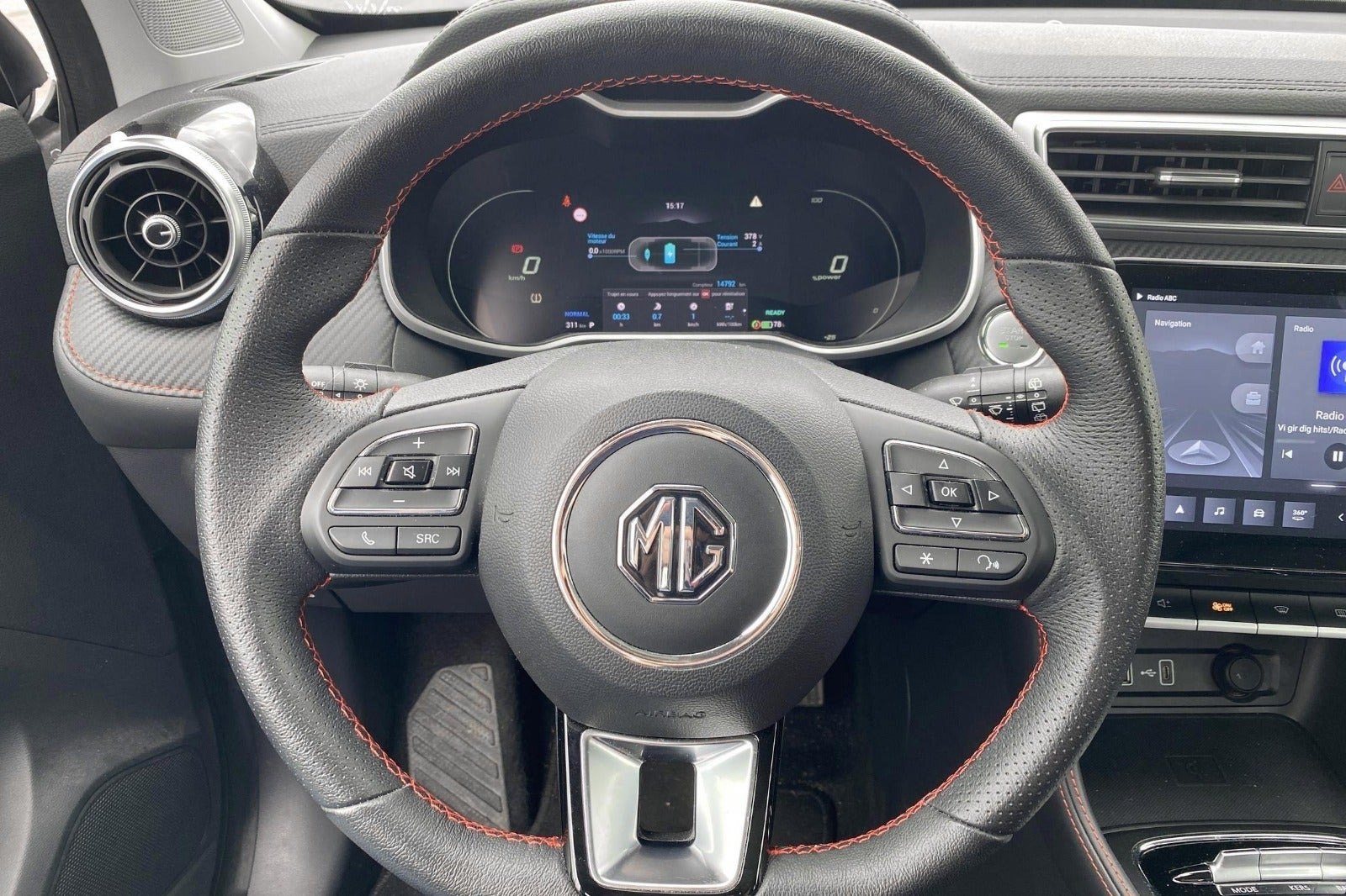 Sølv MG ZS fra 2024