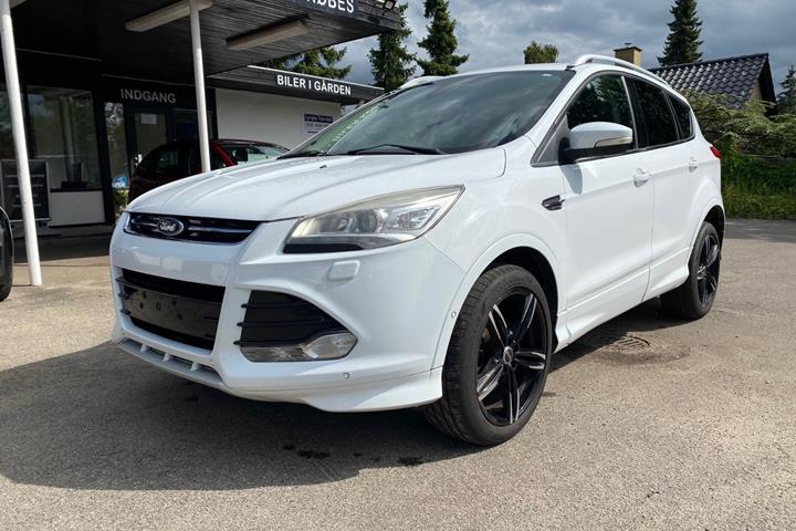 Hvid Ford Kuga fra 2013