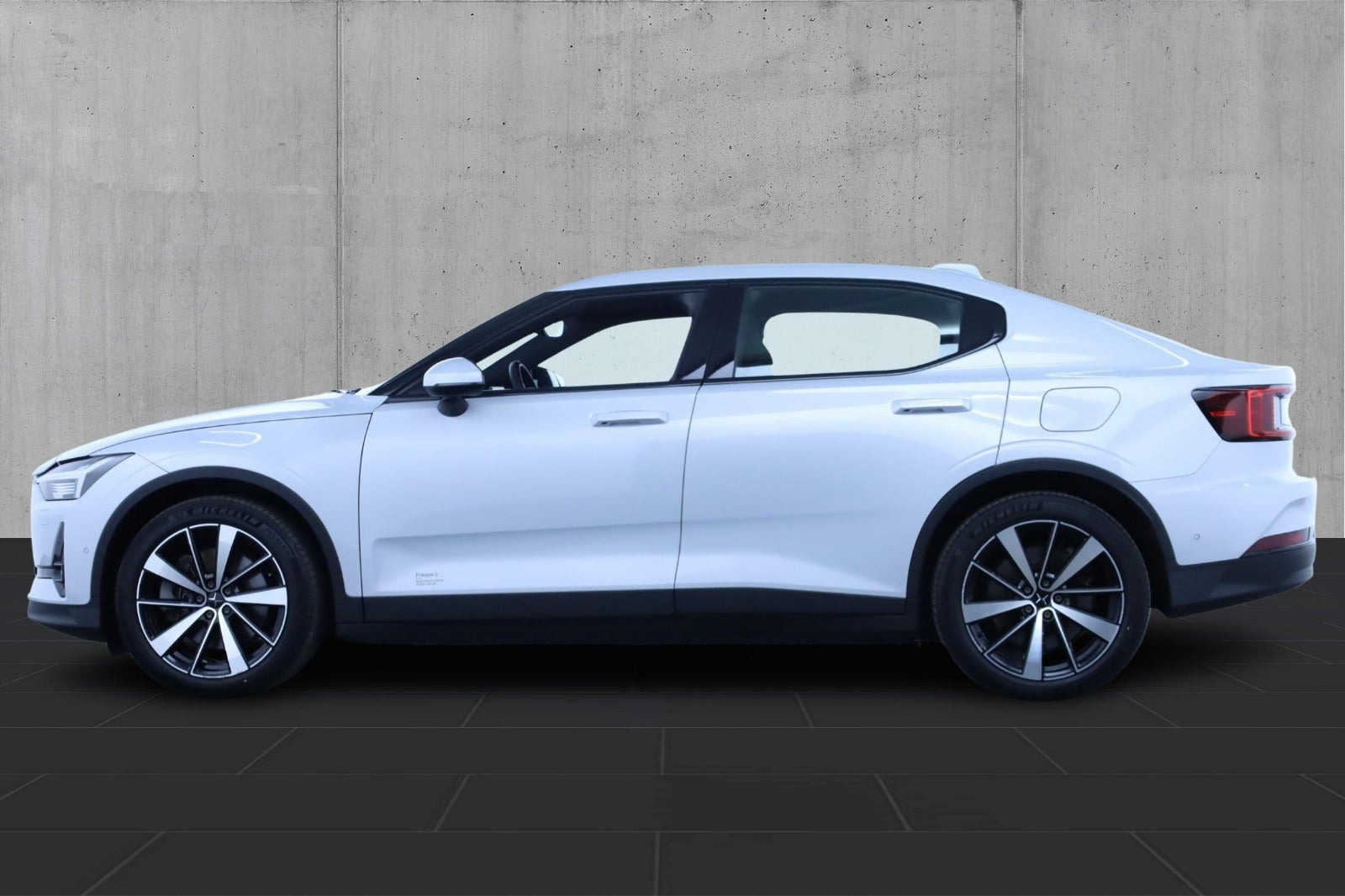 Hvid Polestar 2 fra 2021