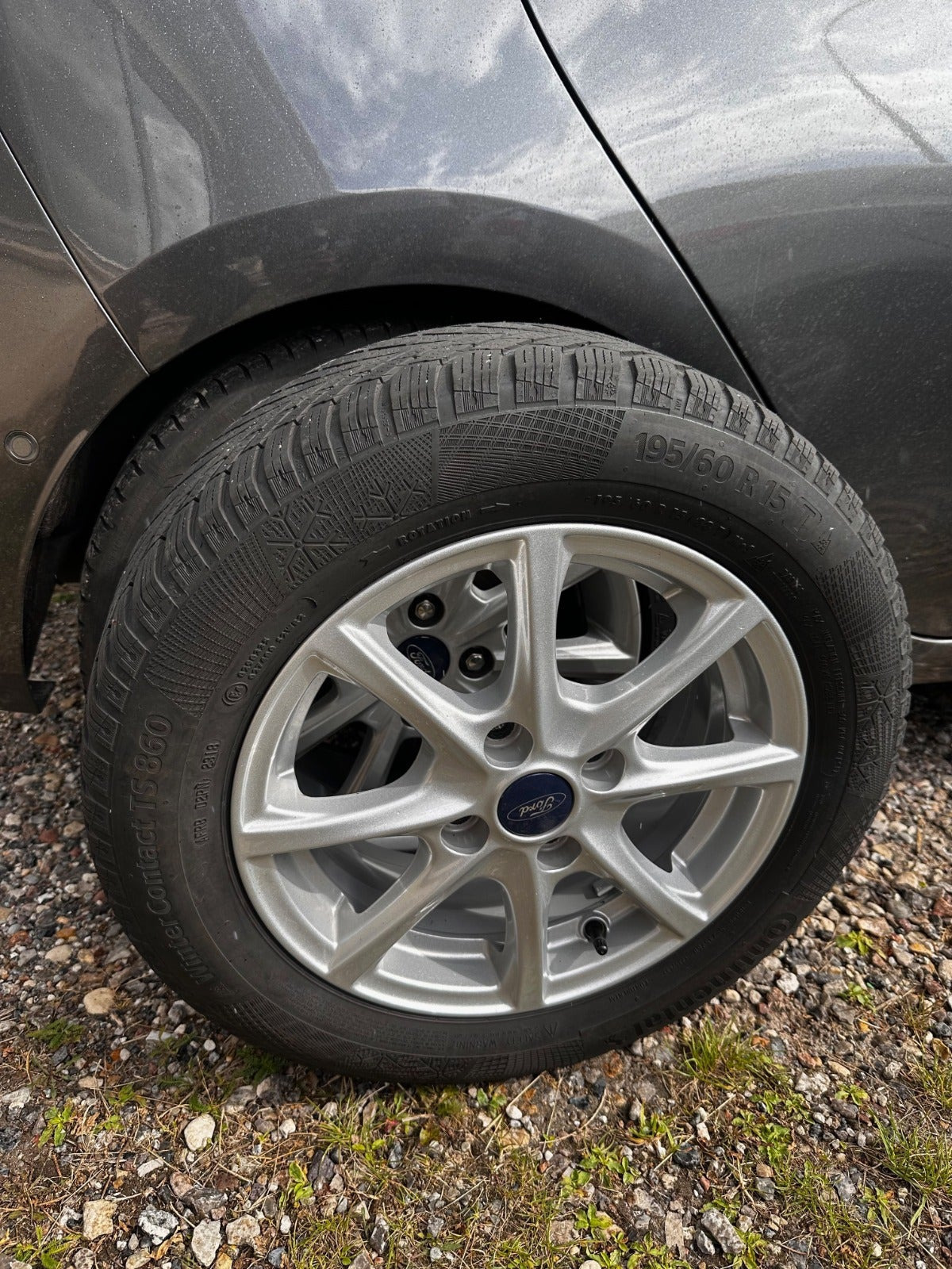 Grå Opel Astra fra 2017