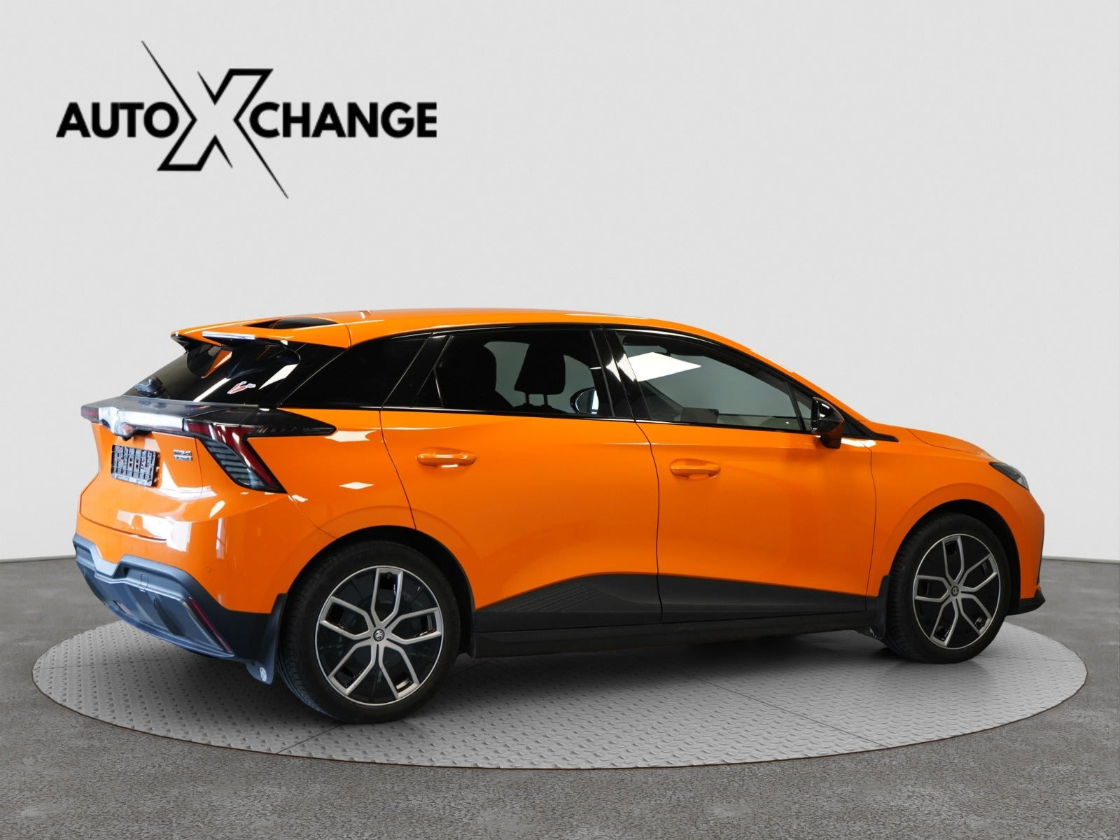 Orange MG MG4 fra 2023