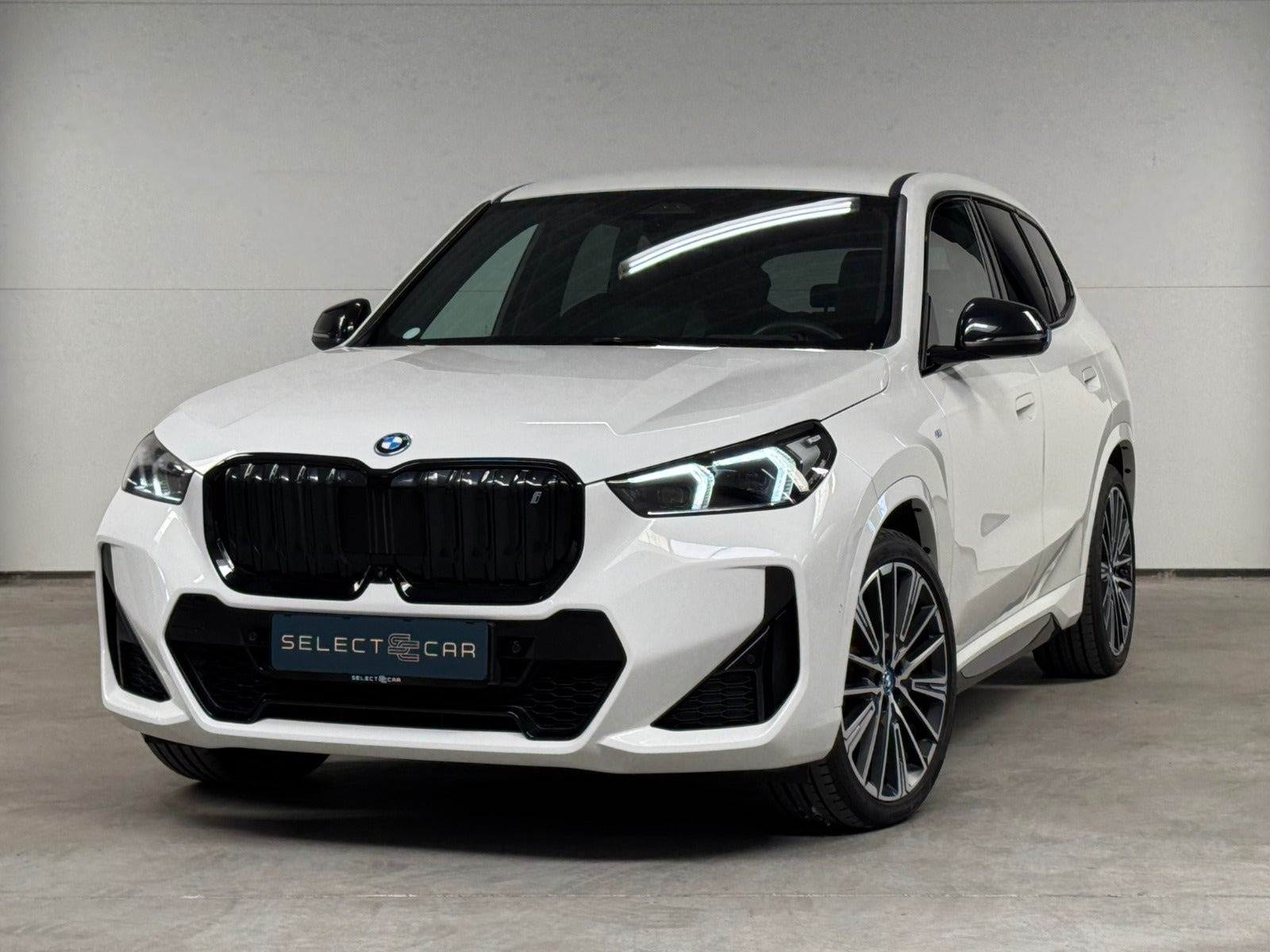 BMW iX1 xDrive30 Fully Charged M-Sport