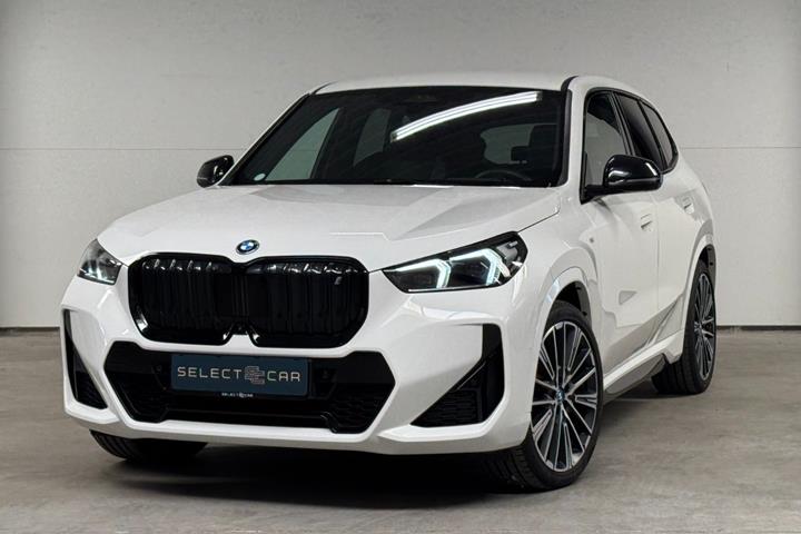 Hvid BMW iX1 fra 2023
