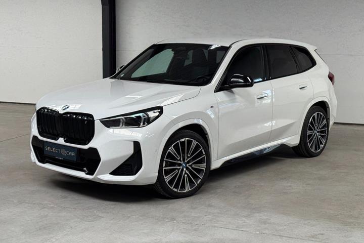 Hvid BMW iX1 fra 2023