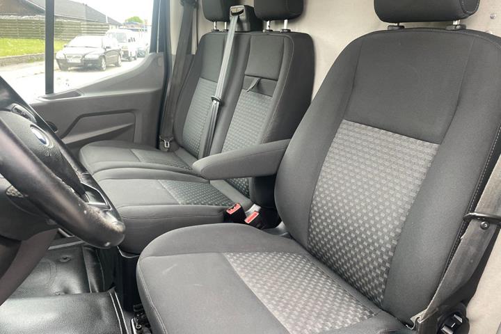 Sort Ford Transit 350 L3 Van fra 2021