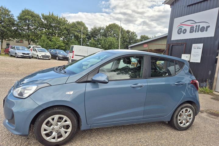 Grøn Hyundai i10 fra 2018