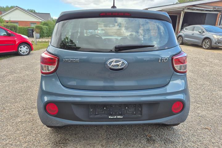 Grøn Hyundai i10 fra 2018