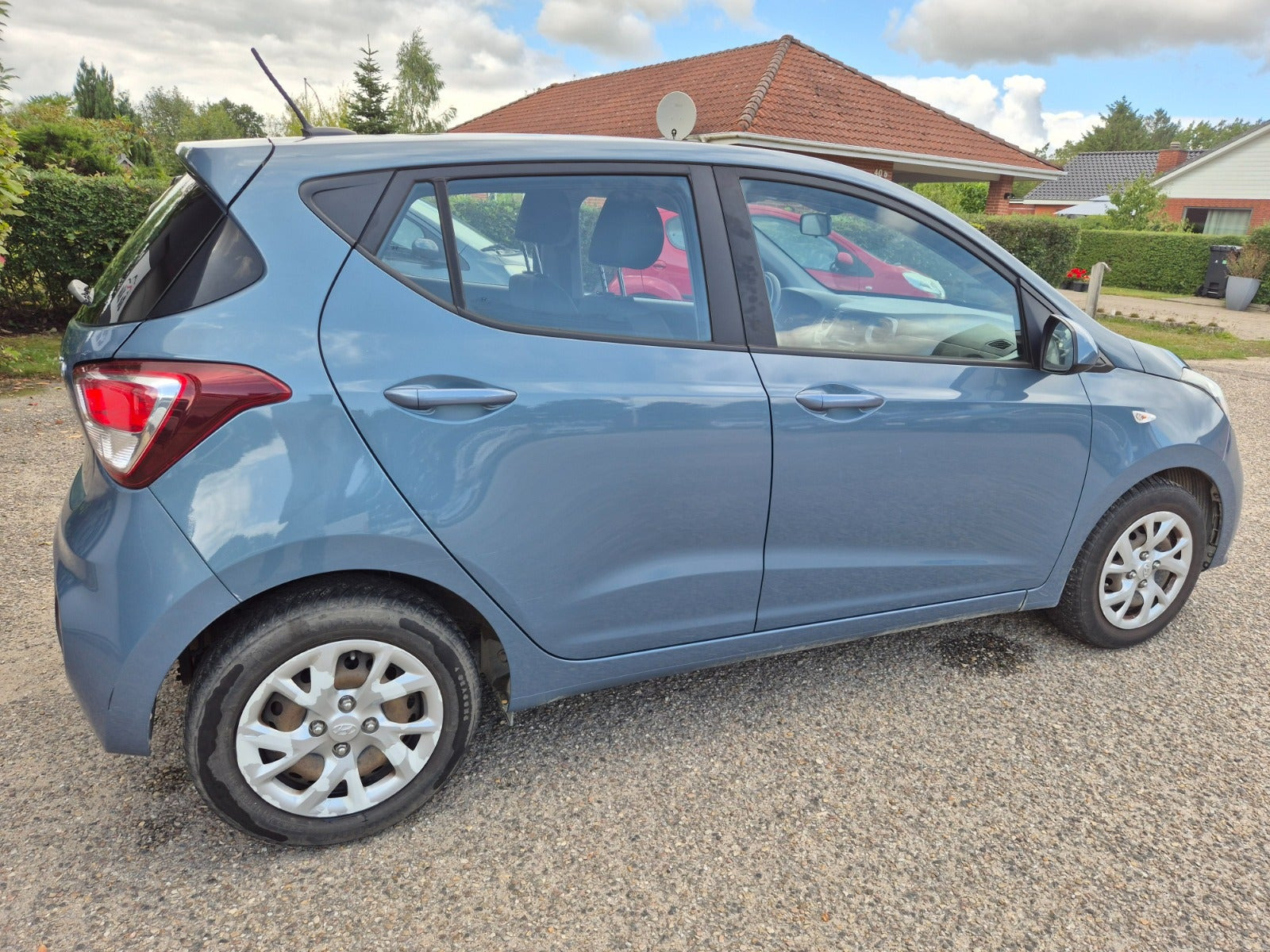 Grøn Hyundai i10 fra 2018