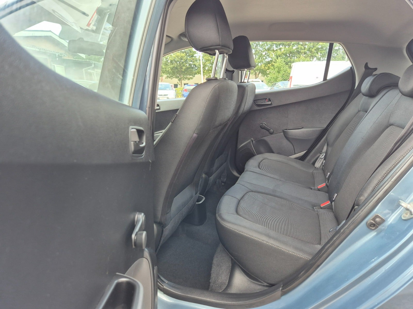 Grøn Hyundai i10 fra 2018