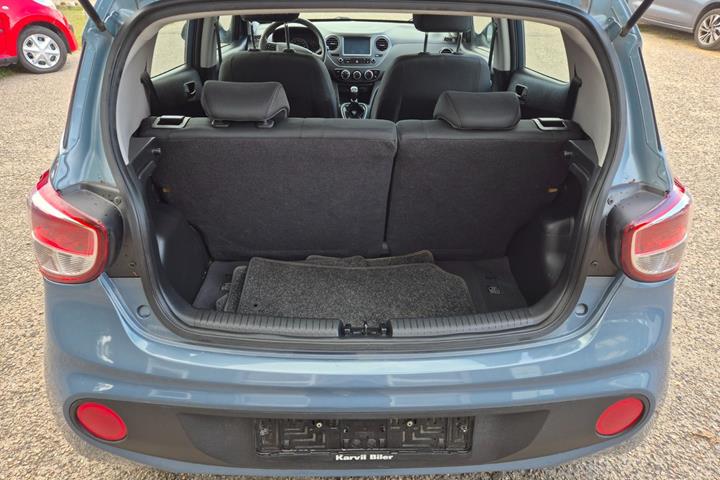 Grøn Hyundai i10 fra 2018