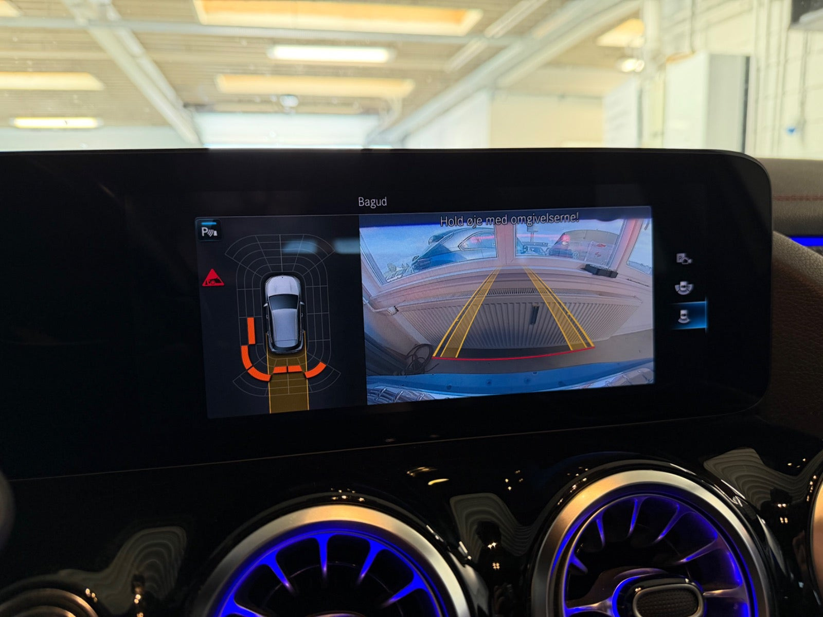 Grå Mercedes EQA250 fra 2022
